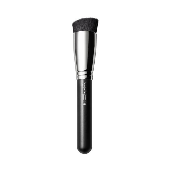 196 Slanted Flat Top Foundation Brush