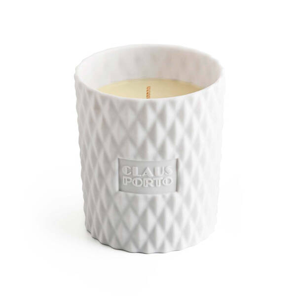 Chypre Cedar Poinsettia Candle