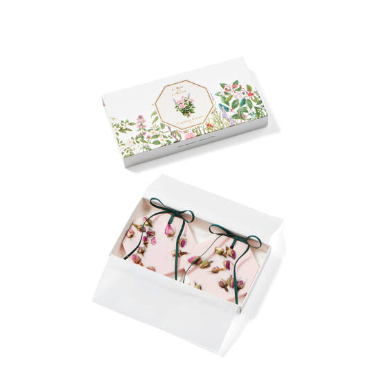 La Rose Aime La Menthe  Botanical Palets