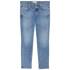 Jeans Model Theda boyfriend