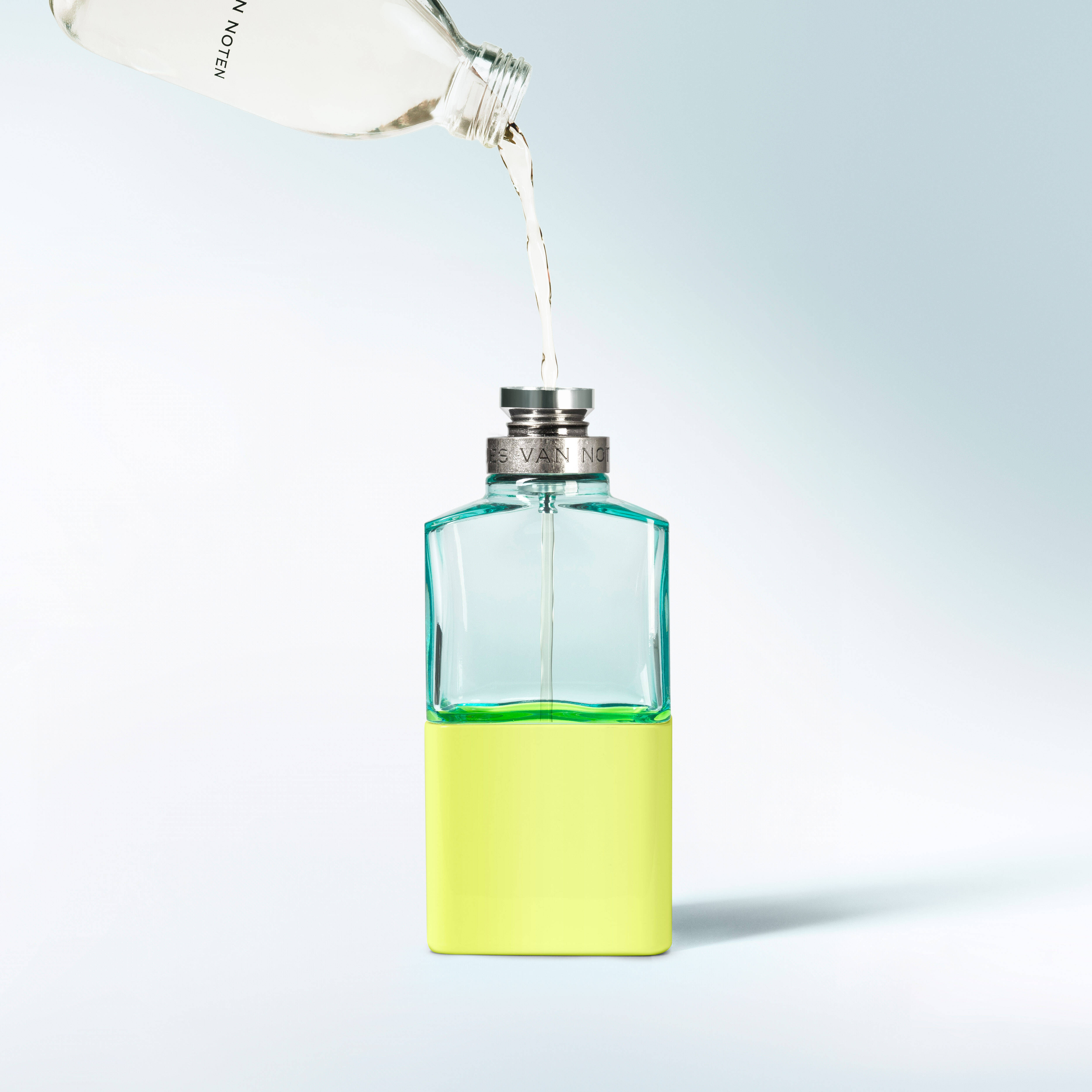 土日のみ★DRIES VAN NOTEN NEON GARDEN100ml新品★ Buy Dries Van Noten Neon Garden Eau de Parfum for Unisex Online