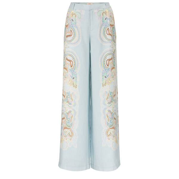 Hose Embellished Lace