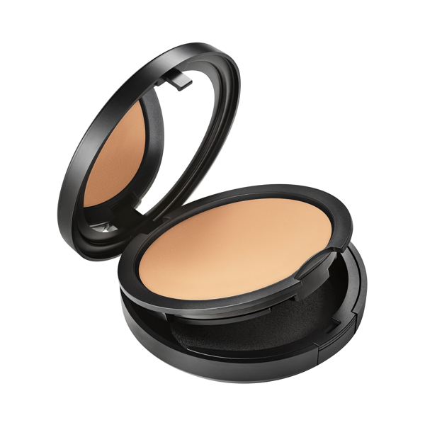 STUDIO FIX POWDER PLUS FOUNDATION