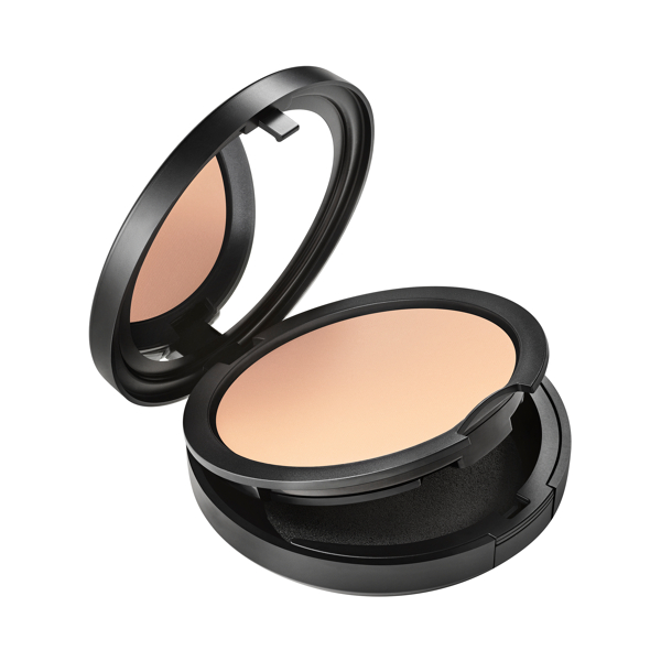 STUDIO FIX POWDER PLUS FOUNDATION